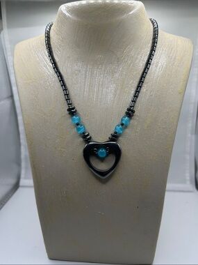 Polished hematite necklace heart center blue cats eye gunmetal gray Y2K goth